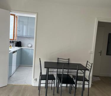 Adamville Apartamento | Le Studio Calme et Moderne