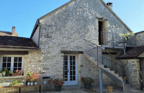 La Chapelle la Reine Apartamento | Le Studio Avec Jardin, Piscine, Jacuzzi