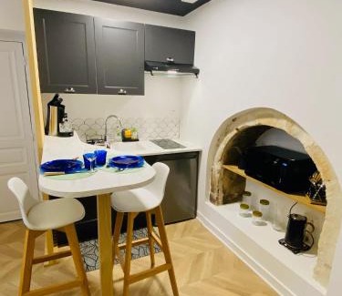Bourges Apartamento | Le Studio Haslay SERAUCOURT en plein cœur de ville de BOURGES - Charme de l ancien et confort contemporain
