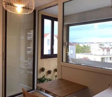 Villette Gare Apartamento | Le Studio Lumière - Balcony - 5min Part-Dieu