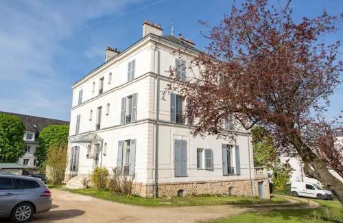 Boissy-Saint-Leger Apartamento | Le studio Parisien