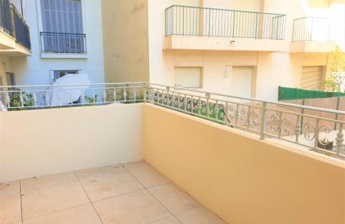 Gambetta Apartamento | Le studio terrasse proche mer 104