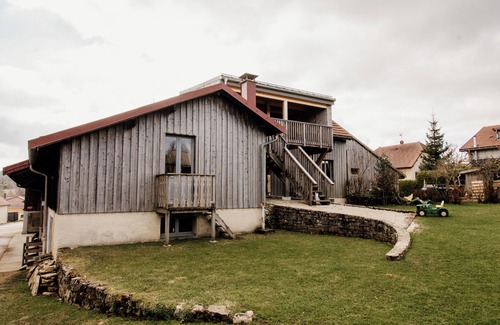 Les Hopitaux-Vieux Apartamento | Le Suchet apartment in a 1798 Comtoise farmhouse