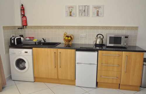 Teshie Apartamento | Le Suites Serviced Apartments