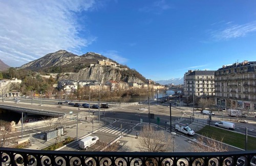 Quartier Chorier-Berriat Apartamento | Le Téléphérique, 6 pers, 300 m Gare, Climatisation