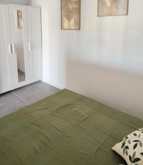 Marsillargues Cama Y Desayuno | Le Temps d'une Parenthèse Chambre d'hôte en Camargue wifi piscine Clim