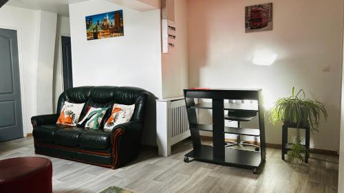 Laroche-Saint-Cydroine Apartamento | LE TEMPS DUNE PAUSE xL