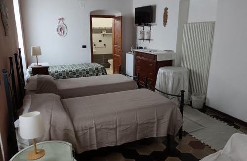 Sarzana Cama Y Desayuno | Le Travi