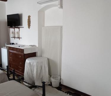 Sarzana Cama Y Desayuno | Le Travi