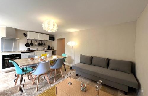 Montlucon Apartamento | Le Troglodyte - Home Homy