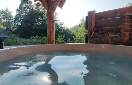 Ferrieres Casa | Le Trou 14, Ancienne ferme dans la nature avec bain nordique