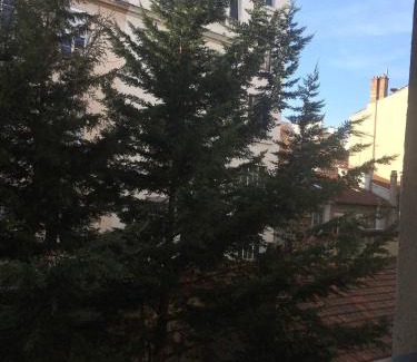 Voltaire - Saint Amour Casa | Le Vendôme - Shared Appartment
