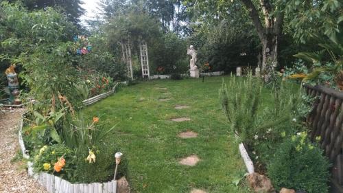 Ervauville Casa | LE VIEIL HERMITAGE