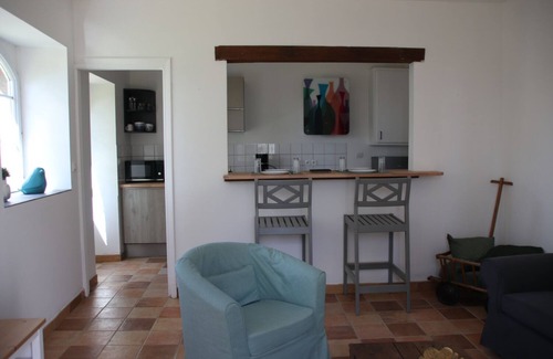 Domfront en Poiraie Casa | Le Vieil Home, at the foot of the medieval city