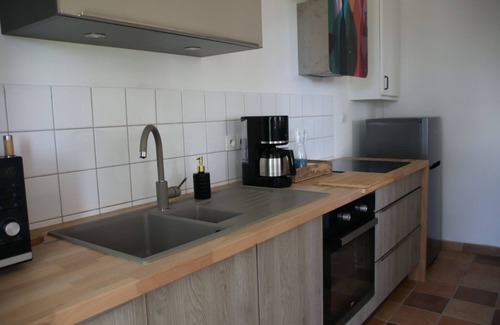 Domfront en Poiraie Casa | Le Vieil Home, at the foot of the medieval city