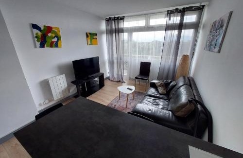 Tarbes Apartamento | le Voltaire - T2 neuf face Pyrénées