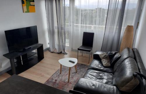 Tarbes Apartamento | le Voltaire - T2 neuf face Pyrénées