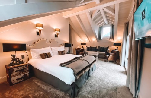 Champery Hotel | Le White