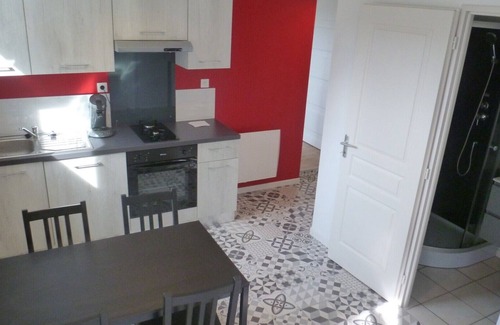 Chasseneuil-du-Poitou Apartamento | Le232 fr Meublé 4 Personnes Draps, Serviettes et Ménage Inclus