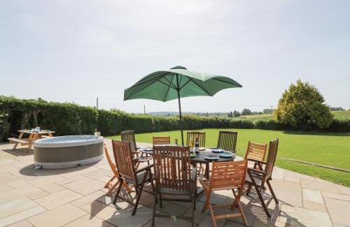 Clows Top Casa | Lea Farm House