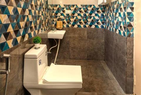 D Souza Layout Apartamento | Leaf Luxe at Lavelle Road AC 3BHK in CBD Bangalore