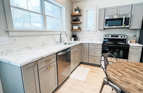 Dixfield Casa | Leaf Peepers: Its go time! Your Western Maine Home Base Awaits.