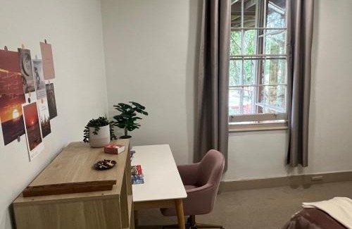 Hobart Central Business District Casa | Leaf room - Down to the green home stay