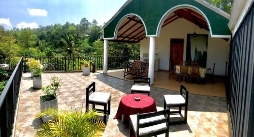 Bandarawela Cama Y Desayuno | LeafStone Guest