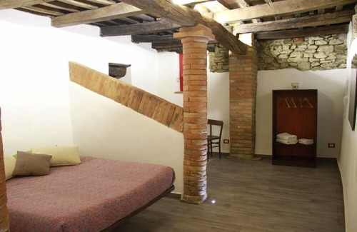 Predappio Cama Y Desayuno | LeAmorine White House B&B