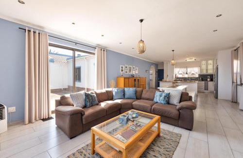 Vineta Casa | Leander's Cottage