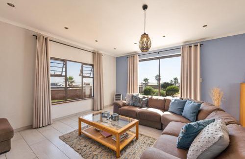 Vineta Casa | Leander's Cottage