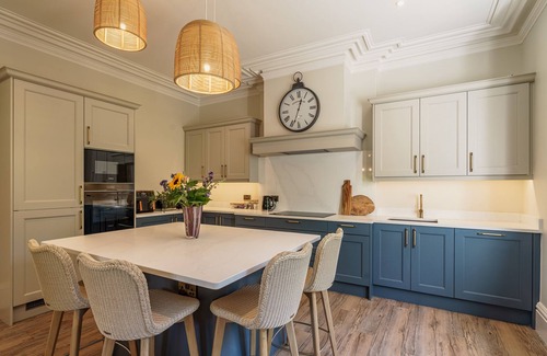 Manesty Cabaña | LEATHES HEAD COUNTRY HOUSE, pet friendly, with hot tub in Keswick