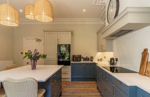 Manesty Cabaña | LEATHES HEAD COUNTRY HOUSE, pet friendly, with hot tub in Keswick