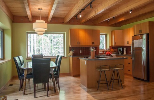 Columbia Valley Cabina | Impresionante Mountain Retreat en BC Oro