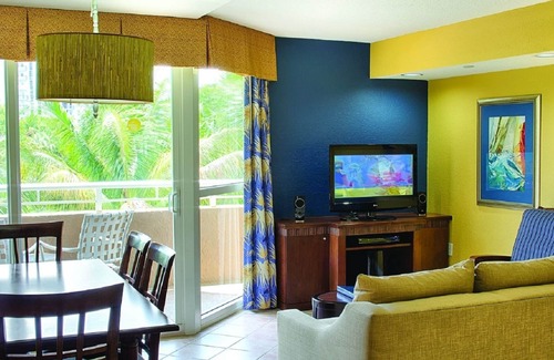 Pompano Beach Complejo | Deja tus preocupaciones en la puerta!