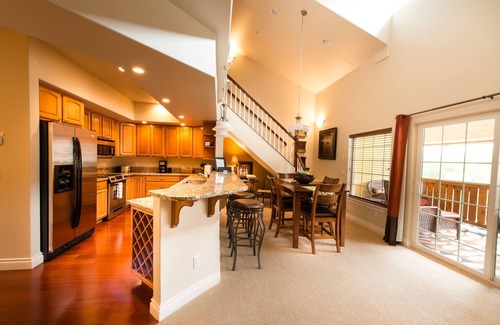 Leavenworth Condominio | Leavenworth Vacation Rental, Luxury, Downtown, Amazing Mountain View Condo,