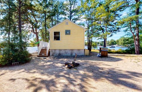 The Bays Casa | Leavitt Road Cottages