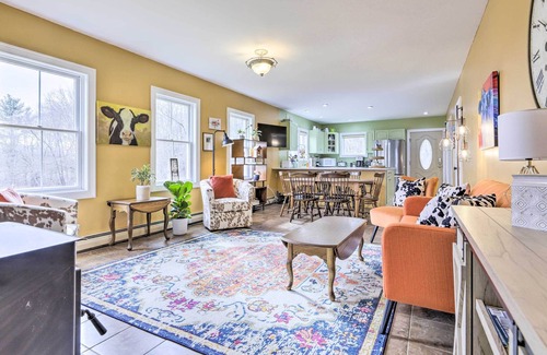 Lebanon Casa | Lebanon Farmhouse: 29 Mi to Ocean Beach Park!