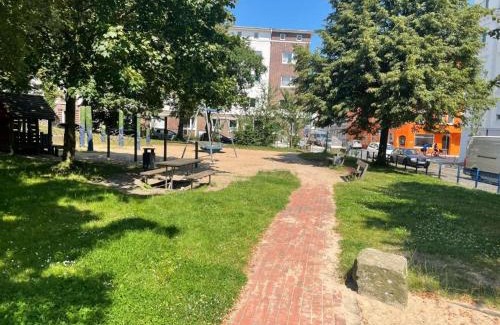 Goethestraße Apartamento | Lebendige Stadtwohnung in Stadtnähe