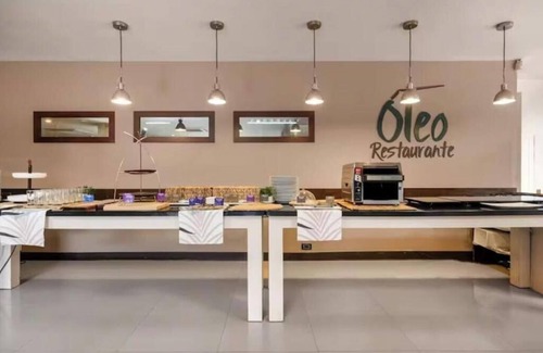 La Aguacatala Apartamento | Leblón Suites Hotel STD3 -Desayuno Buffet-42m2-AA