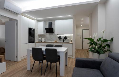Lecco Apartamento | LECCO LAKE SUITE Dante 20 Balcony e Wi-Fi