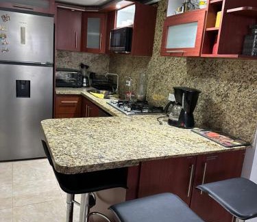 Lecherías Apartamento | Lecheria 3 Hab 2 Baños 10 personas!