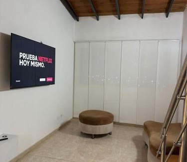 Lecherías Apartamento | Lecheria 3 Hab 2 Baños 10 personas!