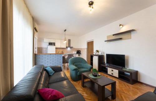 Kastel Novi Apartamento | LeDi