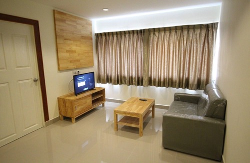 Prawet Hotel | Lee Place Phatthanakan Condo