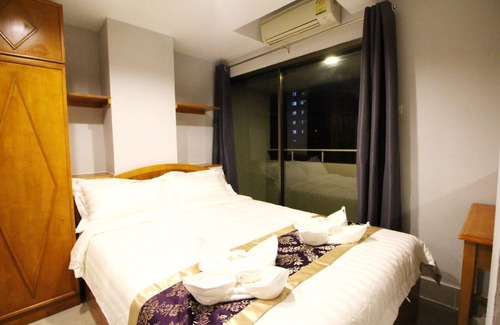 Prawet Hotel | Lee Place Phatthanakan Condo