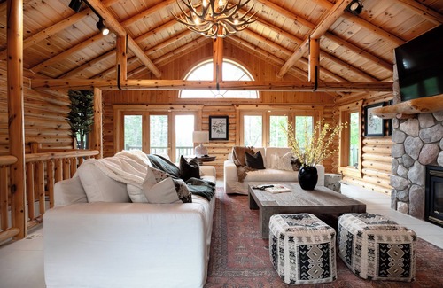 Walker Casa | Leech Lake Luxury Retreat - The Botanist