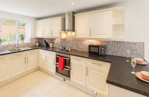 Middleton Apartamento | Leeds 4 Bed Home With Parking