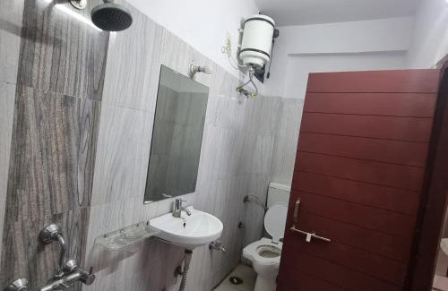 Indore Apartamento | Leela Homestay Indore - Jasmine - One BHK luxury apartment