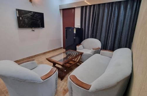 Indore Apartamento | Leela Homestay Indore - Orchid - One Bedroom with Hall and balcony
